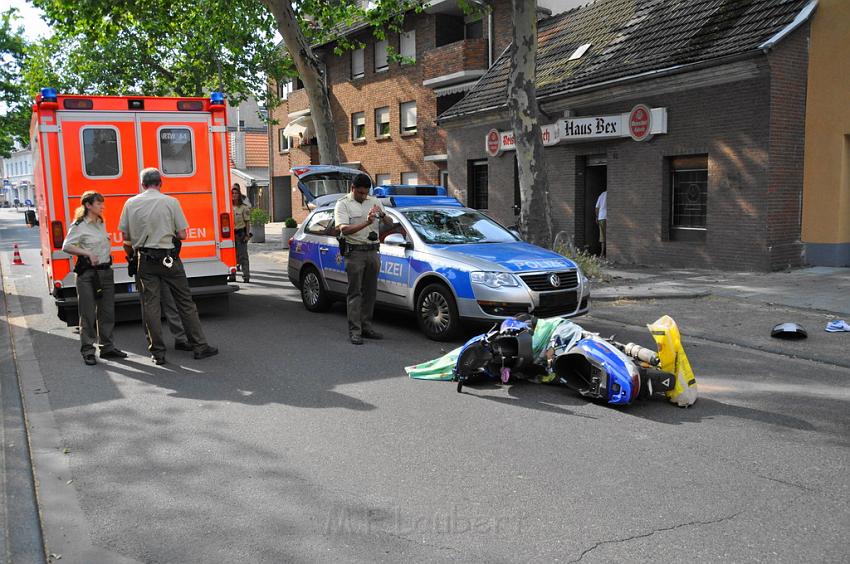 VU nach Verfolgungsfahrt Koeln Ossendorf Frohnhofstr P08.JPG